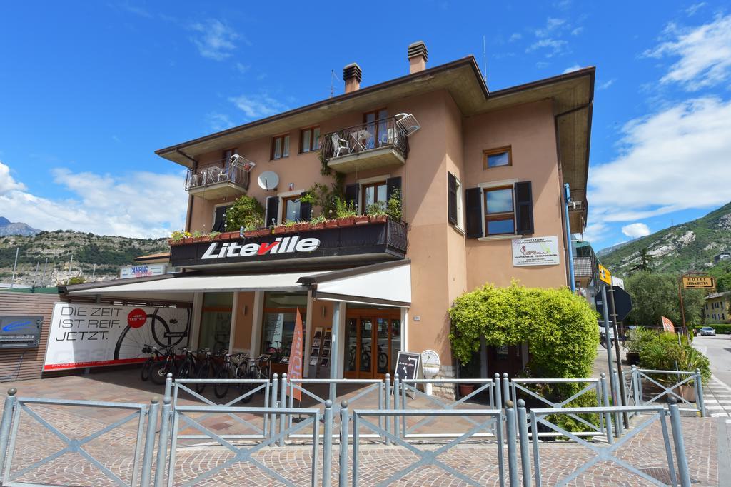 Casa Barcelli Sport & Family Apartments Torbole Sul Garda Exterior foto